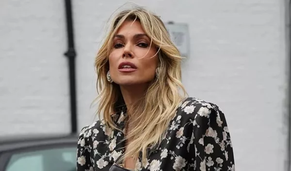 "Ώρα για μια αλλαγή": Η Βάσια Κωσταρά μόλις υιοθέτησε το κούρεμα που όλες θα ζητάνε φέτος