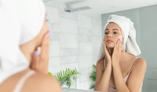 Αυτός είναι ο λόγος που εμφανίζεις (αδικαιολόγητα) σπυράκια - και ίσως δεν τον είχες φανταστεί