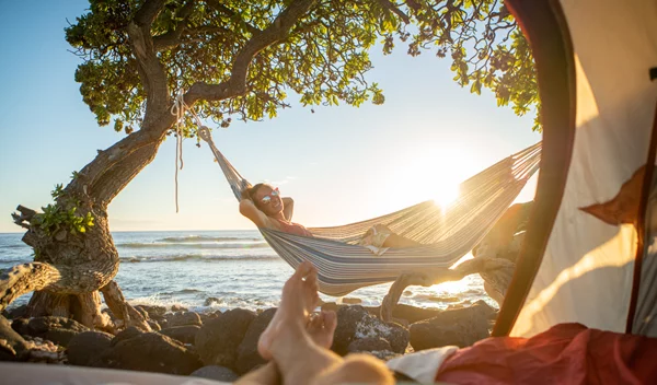 Πρώτη φορά κάμπινγκ: Η Ελένη Δασκαλάκη δίνει συμβουλές από εμπειρία