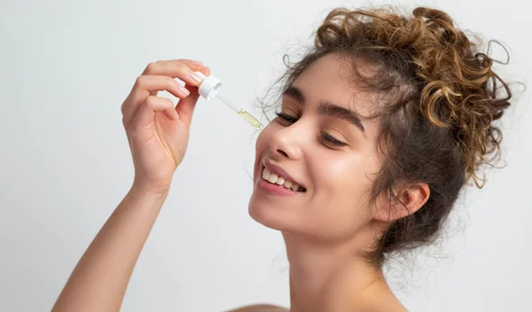 Ρετινόλη: Μην την συνδυάζεις με αυτά τα 3 συστατικά