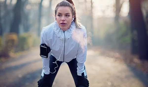 Δες τι παθαίνει το σώμα σου όταν τρέχεις στο κρύο