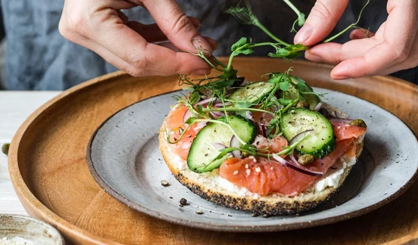 Ρευματικά νοσήματα: Η διατροφή που μπορεί να βοηθάει