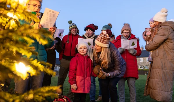 Oμαδικό τραγούδι: Το φυσικό αγχολυτικό που βελτιώνει μνήμη, αναπνοή και διάθεση