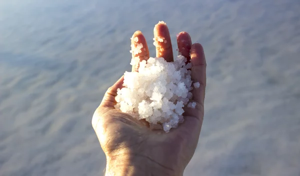 Θαλασσινό αλάτι: Τα διατροφικά του οφέλη και ένα crash test με άλλα είδη αλατιού