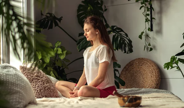 Αυτοφροντίδα σύμφωνα με το ζώδιό σου: Τι να κάνεις για να νιώσεις καλύτερα