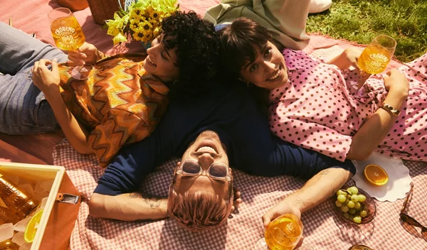 Το απεριτίφ που παίρνει το χρυσό στις διακοπές