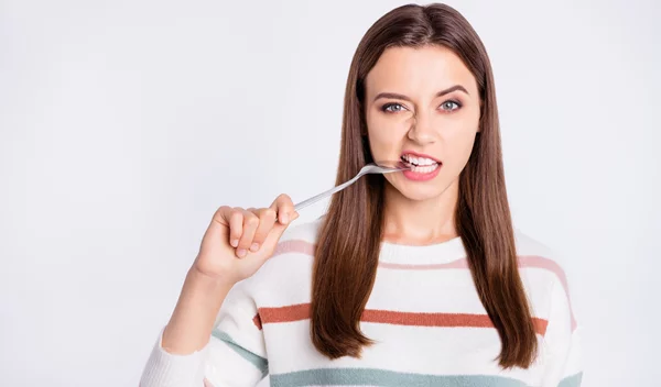 Τι είναι η δυσφαγία και πώς μπορεί ο Ωτορινολαρυγγολόγος να βοηθήσει;