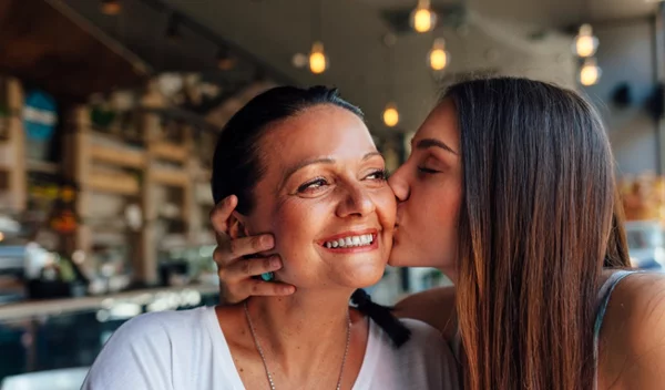 Τι αποκαλύπτει η υγεία της μαμάς σου για τη δική σου υγεία;