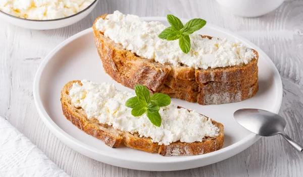 6 τυριά που κρατάνε σταθερά τα επίπεδα σακχάρου