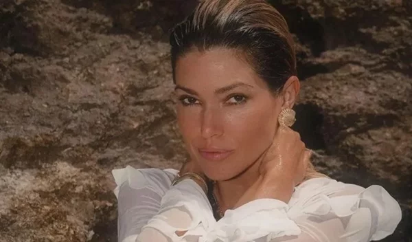 Βάσια Κωσταρά: Η αγαπημένη της κρέμα ματιών!