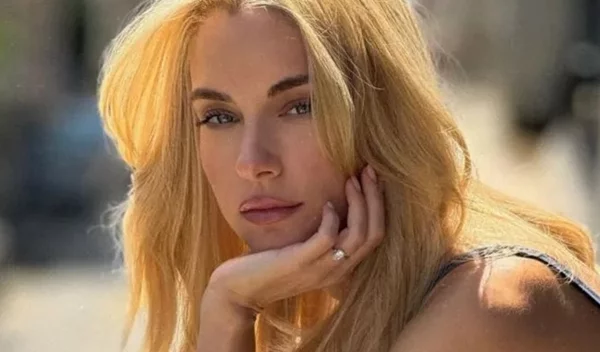 Φυσικά νύχια το φθινόπωρο: 3 κομψές Ελληνίδες celebrities που τα έχουν λατρέψει