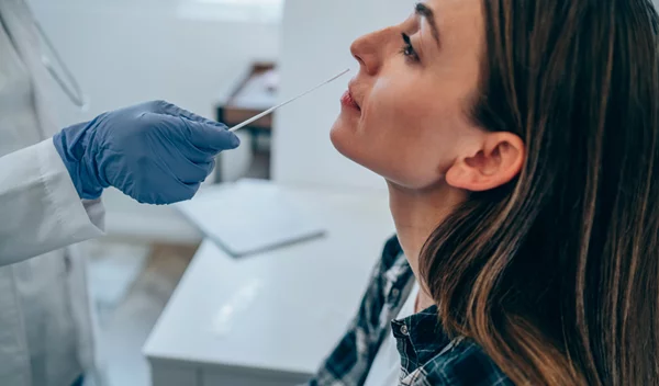 Παγκόσμιος Οργανισμός Υγείας: Η οξεία φάση της πανδημίας ίσως τελειώσει το 2022 αλλά ο ιός δεν θα εξαφανιστεί