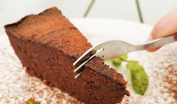 Είσαι vegan; 6 σοκολατένια γλυκά για να δοκιμάσεις τώρα