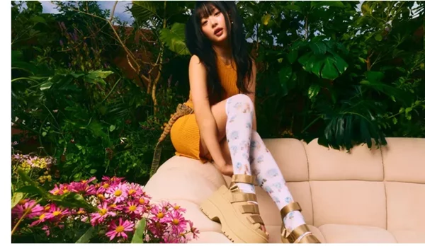 Τα πιο cool πέδιλα του καλοκαιριού έχουν την υπογραφή UGG