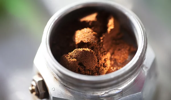 Το κατακάθι του καφέ από ποια ασθένεια μπορεί να σε προστατέψει;