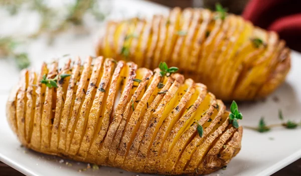 Πώς οι Σκανδιναβοί καταναλώνουν βούτυρο και πατάτες χωρίς να ανησυχούν για τις θερμίδες