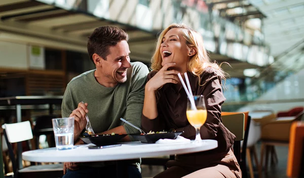 Οι ερωτήσεις που πρέπει να θέσεις στον σύντροφό σου για να περάσει η σχέση σας στο επόμενο στάδιο