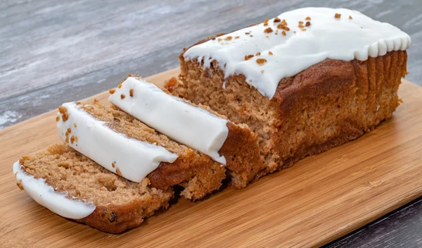 Εύκολο κέικ καρότου χωρίς ζάχαρη και αλεύρι