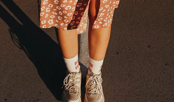 Ορθοστασία: 5 συμβουλές που μειώνουν τον πόνο στα πόδια