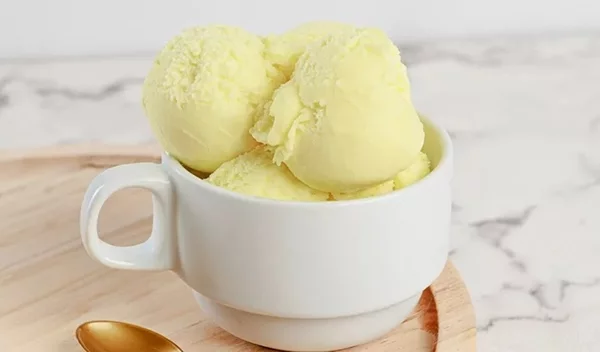 Σορμπέ πεπόνι: Το πιο συγκλονιστικό παγωτάκι με 3 μόνο υλικά