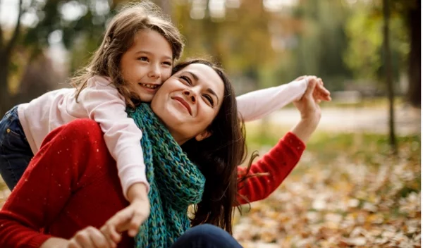 6 σημάδια που δείχνουν ότι παρέχεις συναισθηματική ασφάλεια στα παιδιά σου