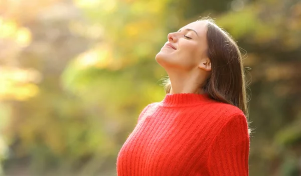 Αναπνοή, η θεραπευτική: 3 ασκήσεις για να διώξεις τον πόνο αναπνέοντας