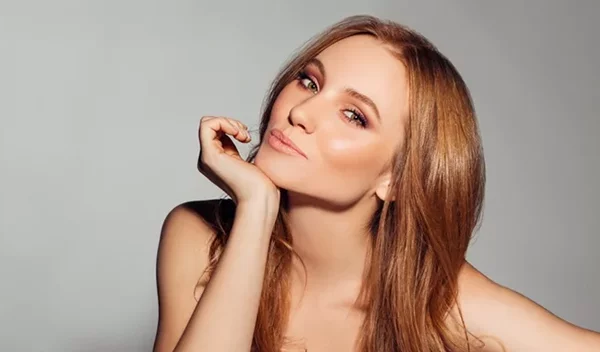 Οι βιταμίνες και τα ιχνοστοιχεία για υγιή μαλλιά, δυνατά νύχια και λαμπερό δέρμα