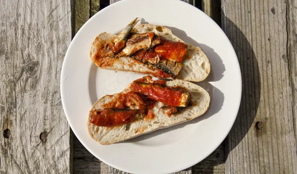 Το ψάρι που συνιστούν οι καρδιολόγοι αντί για τόνο: Ένα φυσικό "φάρμακο" για καρδιαγγειακή προστασία