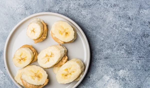 Υγιεινά σνακ με 2 υλικά για ένα γρήγορο, οικονομικό και χωρίς πολλή σκέψη αποτέλεσμα