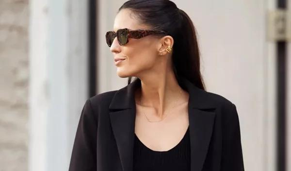 Αυτό το χρώμα μαλλιών είναι η τάση του φθινοπώρου 2025