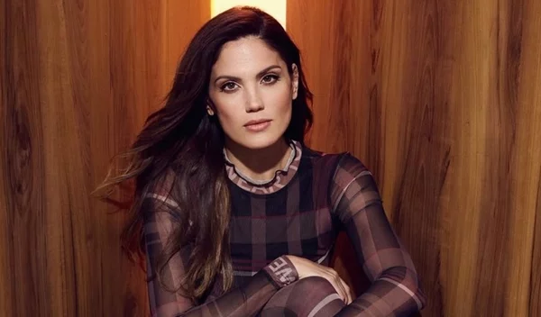 Η Μαίρη Συνατσάκη αποκαλύπτει την καθημερινή της ρουτίνα - Η γυμναστική που κάνει στο σπίτι