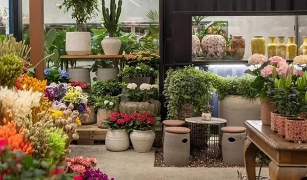 Ανθοπωλείο Sotiris Vrettos: 10 χρόνια Blooming σε ένα τριήμερο γιορτής με workshop, μουσική και cocktails