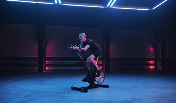 Η Oysho λανσάρει την αθλητική εφαρμογή της "Oysho Training"