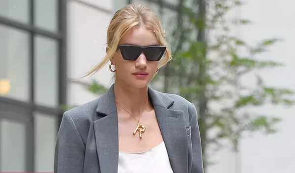 Τα 3 κραγιόν που τα supermodels έχουν πάντα στο νεσεσέρ τους