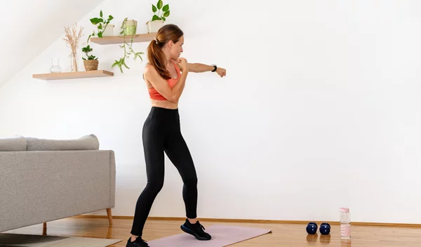 Προπόνηση boxing στο σπίτι: 8 ασκήσεις για όλους!