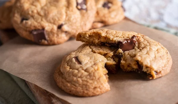 Νηστίσιμα chocolate chip cookies – Tα σούπερ αφράτα cookies που θα γίνουν ανάρπαστα