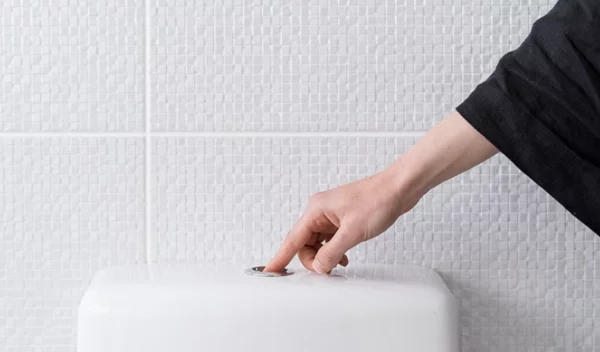 Τι πρέπει να ελέγχεις στη λεκάνη - (Μήπως επιπλέουν τα κόπρανά σου;)