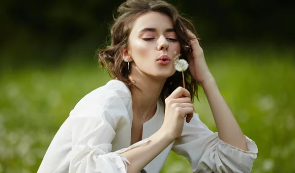 Τι πυροδοτεί τις αλλεργίες του καλοκαιριού;