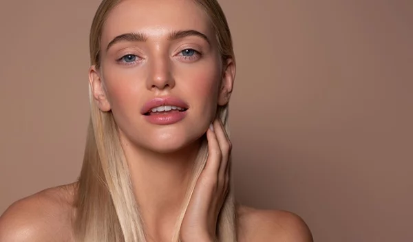 Double Cleansing: Τα 4 λάθη που κάνεις και σαμποτάρουν την επιδερμίδα σου