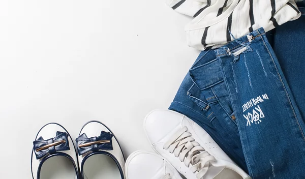 Δεν έχεις χρόνο να ετοιμαστείς; Αυτός είναι ο άχαστος stylish συνδυασμός που έχεις ήδη στη ντουλάπα σου