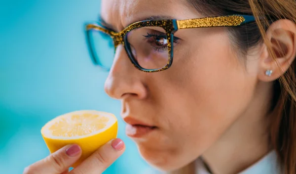 Ανοσμία από τον κορονοϊό και υποθυρεοειδισμός: Μπορεί να υπάρχει σχέση μεταξύ τους;