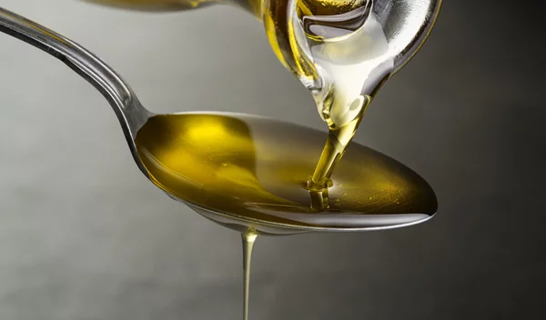 Ελαιόλαδο | Από τι σε σώζει μια κουταλιά την ημέρα;