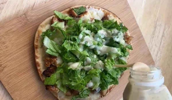 Η πιο νόστιμη και γρήγορη πίτσα με γεύση... Caesar's