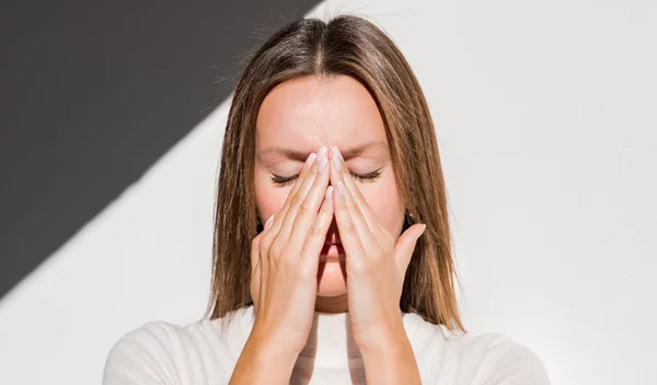 Πώς το στραβό διάφραγμα σου κλέβει τον ύπνο σου