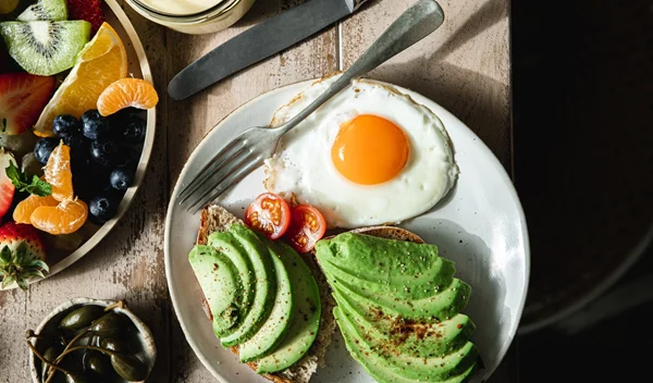 Οκτώ ιδέες για πρωτεϊνικό πρωινό χωρίς αυγό