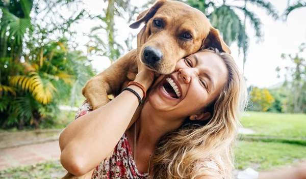 Τα οικόσιτα ζώα κάνουν καλό στην υγεία μας (Ναι, ακόμη και τα χρυσόψαρα!)