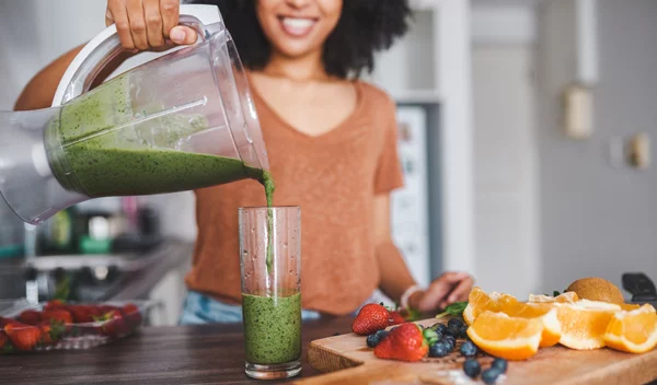 Τα συστατικά που πρέπει να περιέχουν τα smoothies σου αν θέλεις να χάσεις βάρος