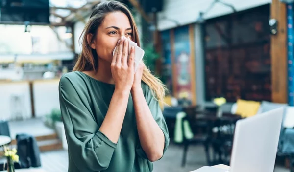 Εποχική γρίπη: Πώς δεν θα αρρωστήσουμε στις γιορτές