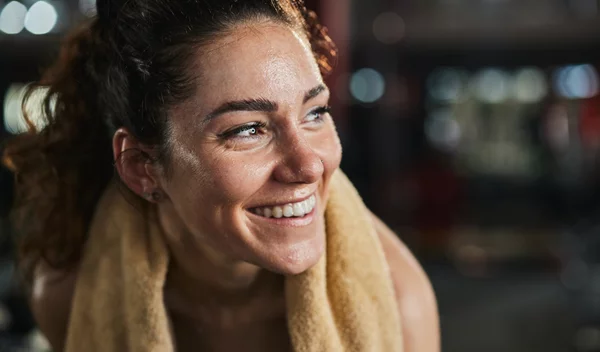 1.300 θερμίδες σε 30': Αυτή η δραστηριότητα καίει 4 φορές περισσότερο λίπος από μια αθλητική συνεδρία