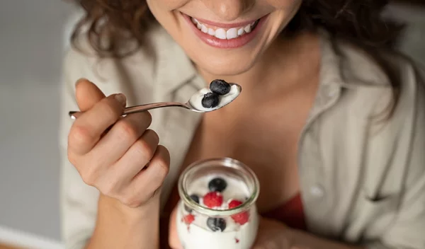 Πώς να κάνεις την ηλικία απλώς έναν αριθμό; Οι τροφές για υγιή γήρανση - νέα έρευνα